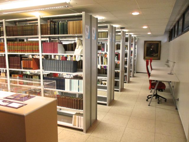 Comenius Bibliothek innen